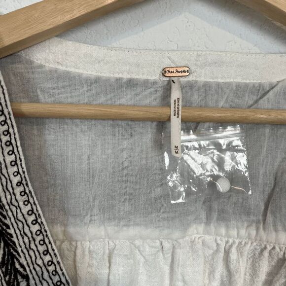 Free People Ivory Black Bean Combo Iggie Embroidered Top Women's Size Medium - Picture 6 of 7